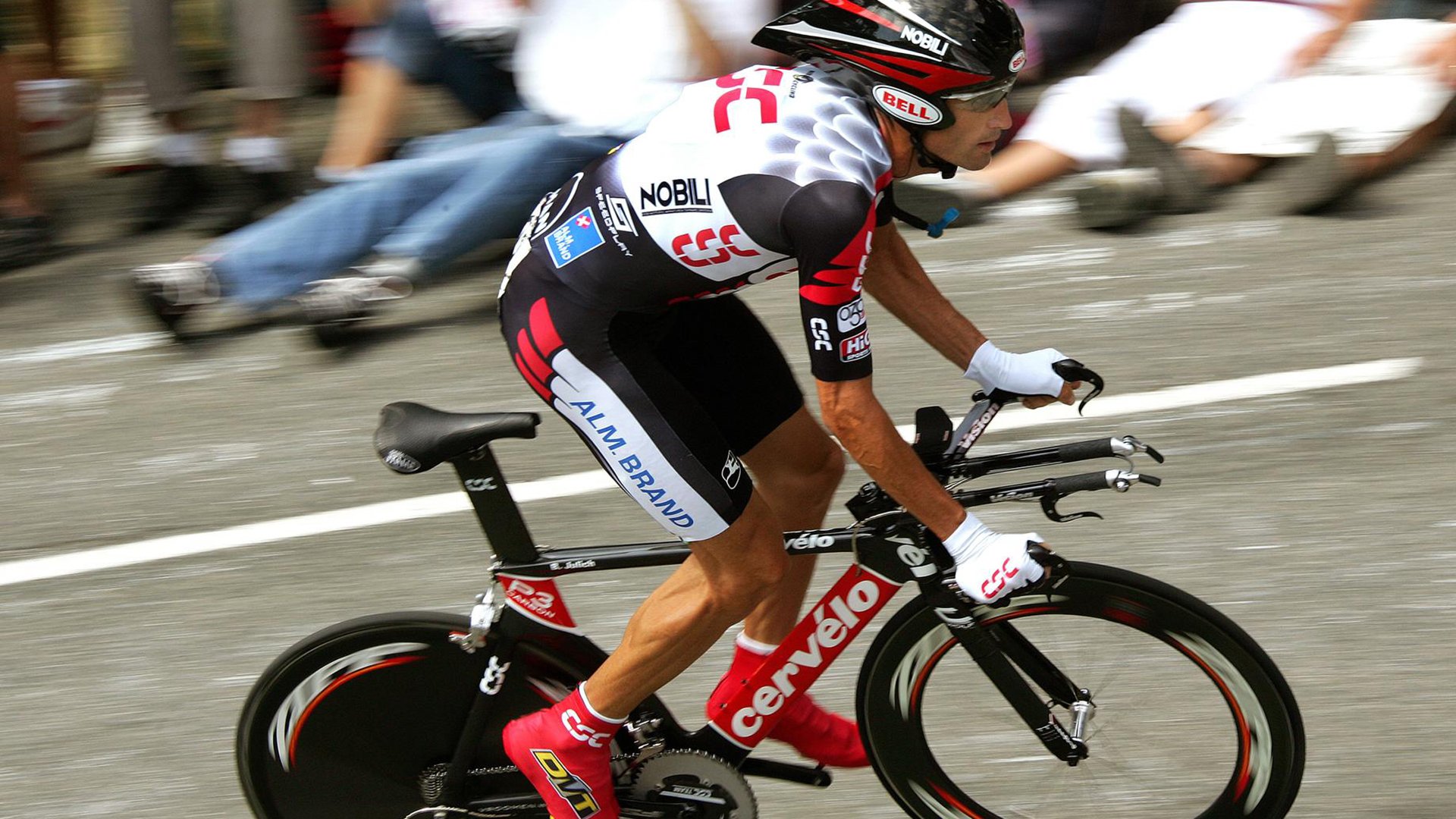 公牛队奋勇前行,争取季后赛位置,公牛队新赛季