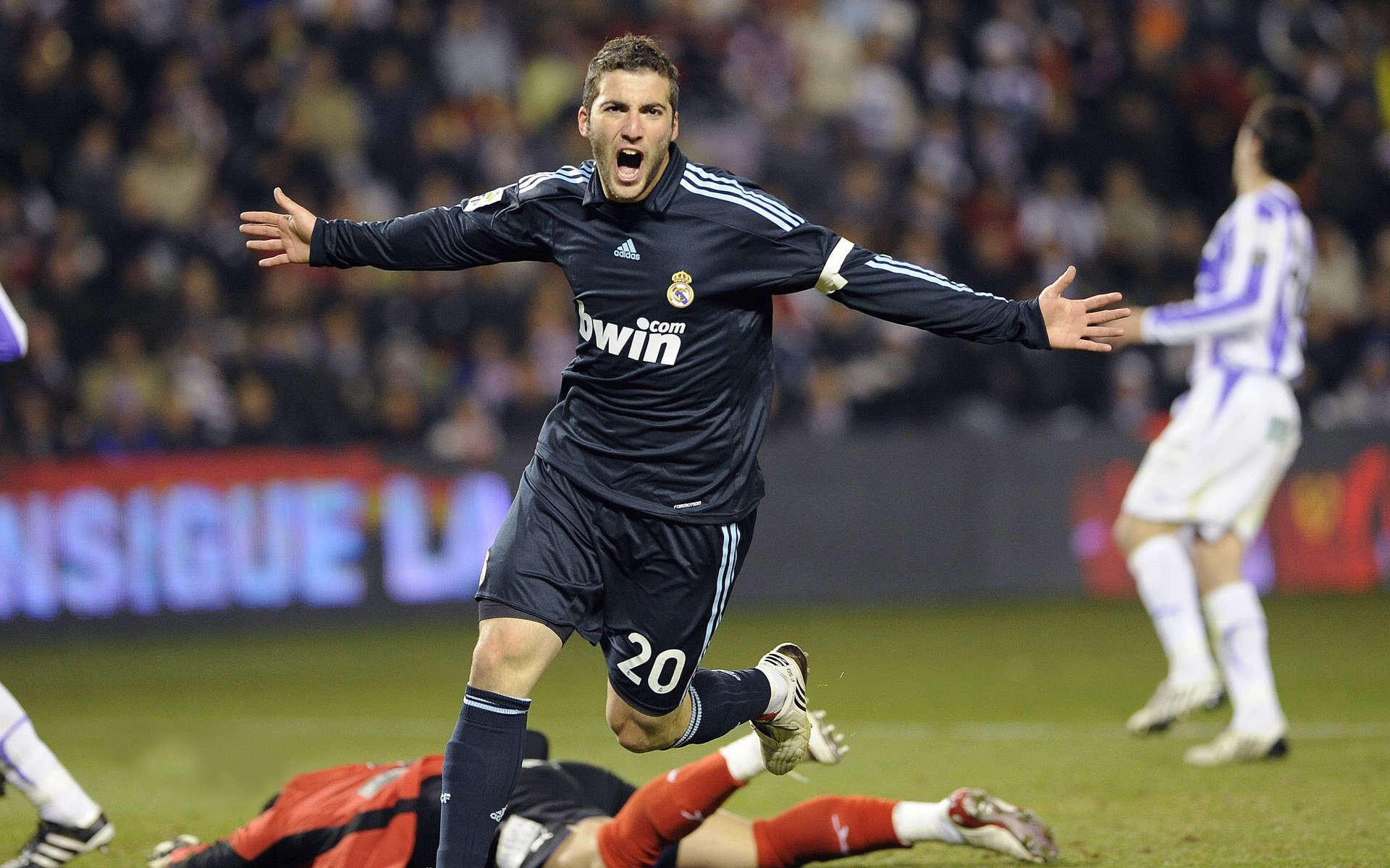 公牛队展开疯狂反击,争夺季后赛名额,公牛队现状