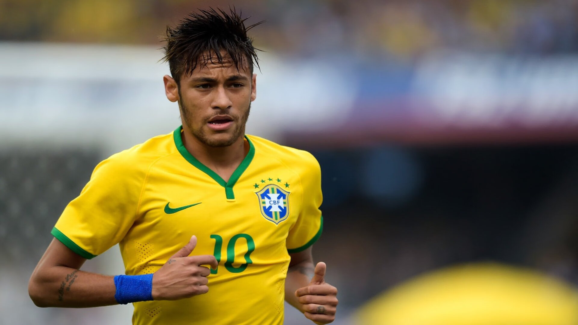 官方:意大利裁判组执法巴黎vs拜仁焦点战,马里亚尼任主裁,巴黎意大利门将